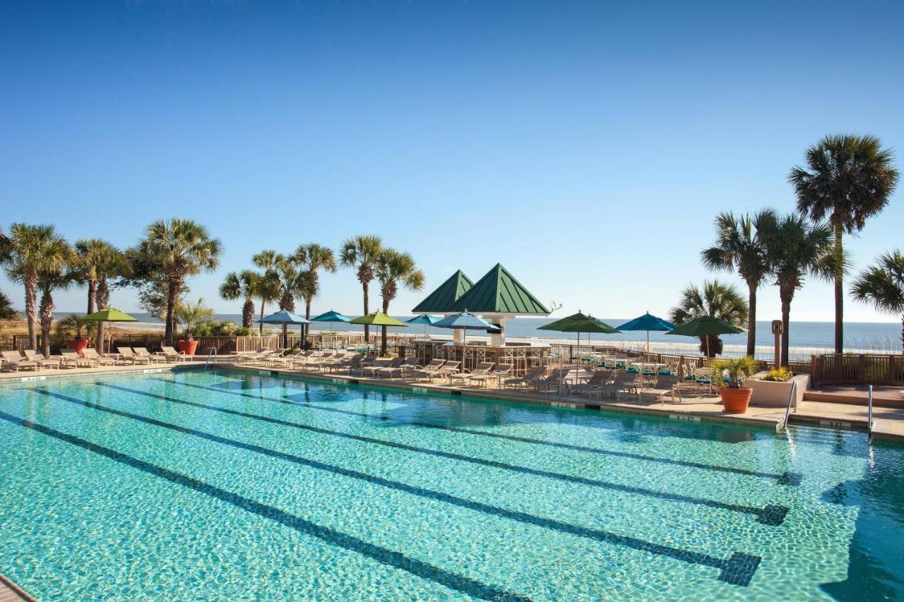 Resort Hilton Beachfront &