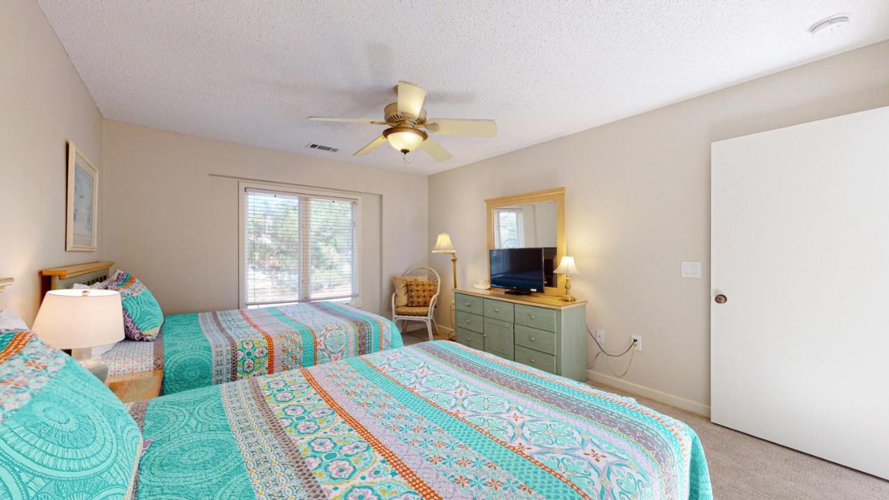 Villa 7621 Huntington