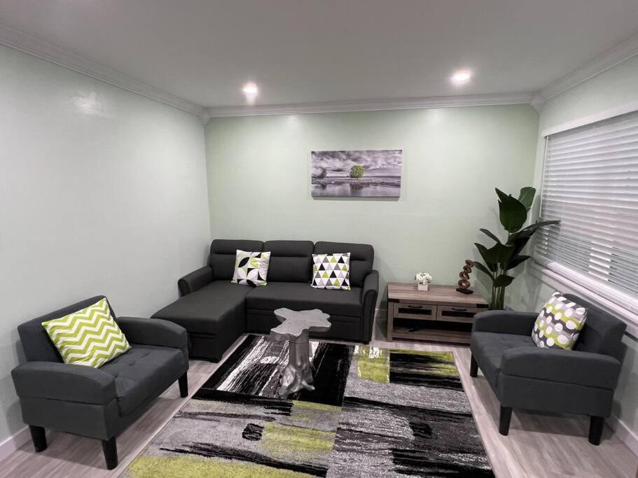 Villa Tranquility In Paradise- 2 Bedroom W/parking *