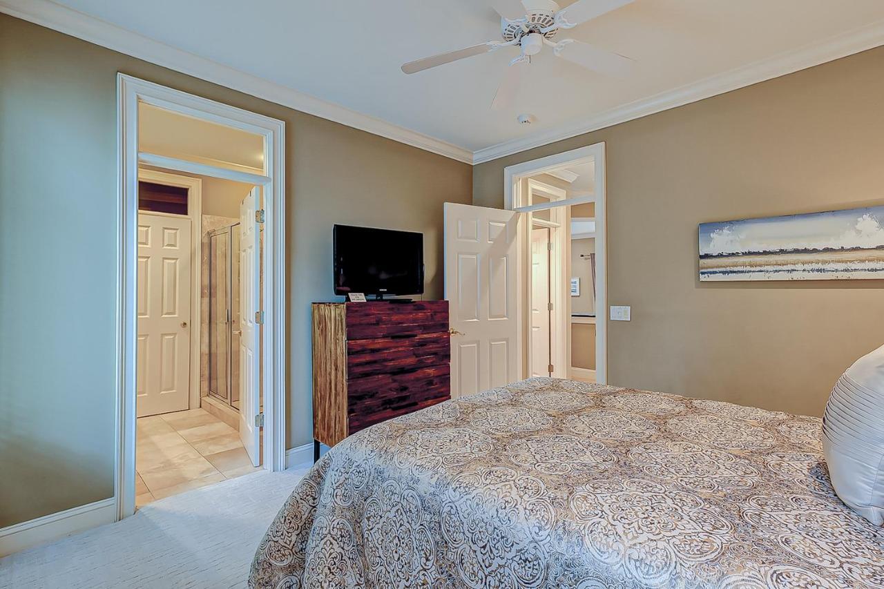 Holiday home Sea Pointe