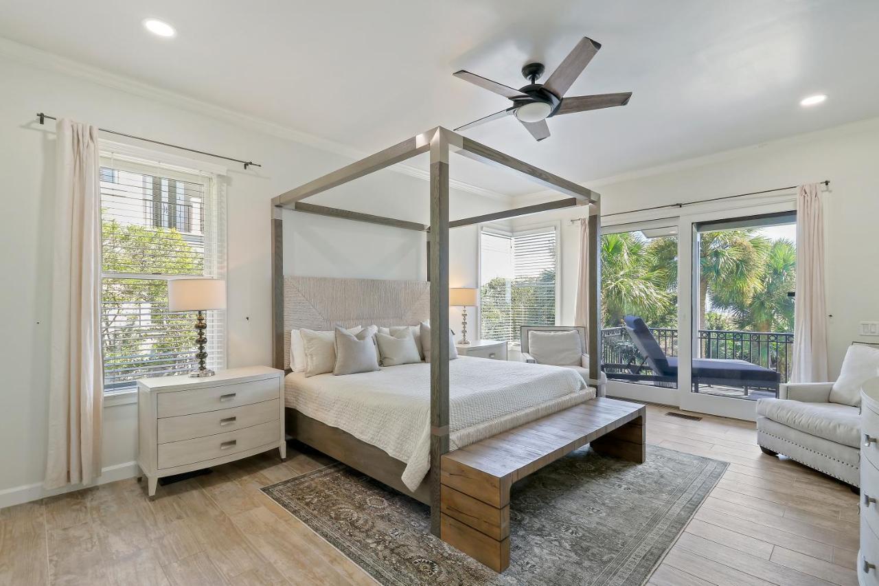 11 East Wind Villa