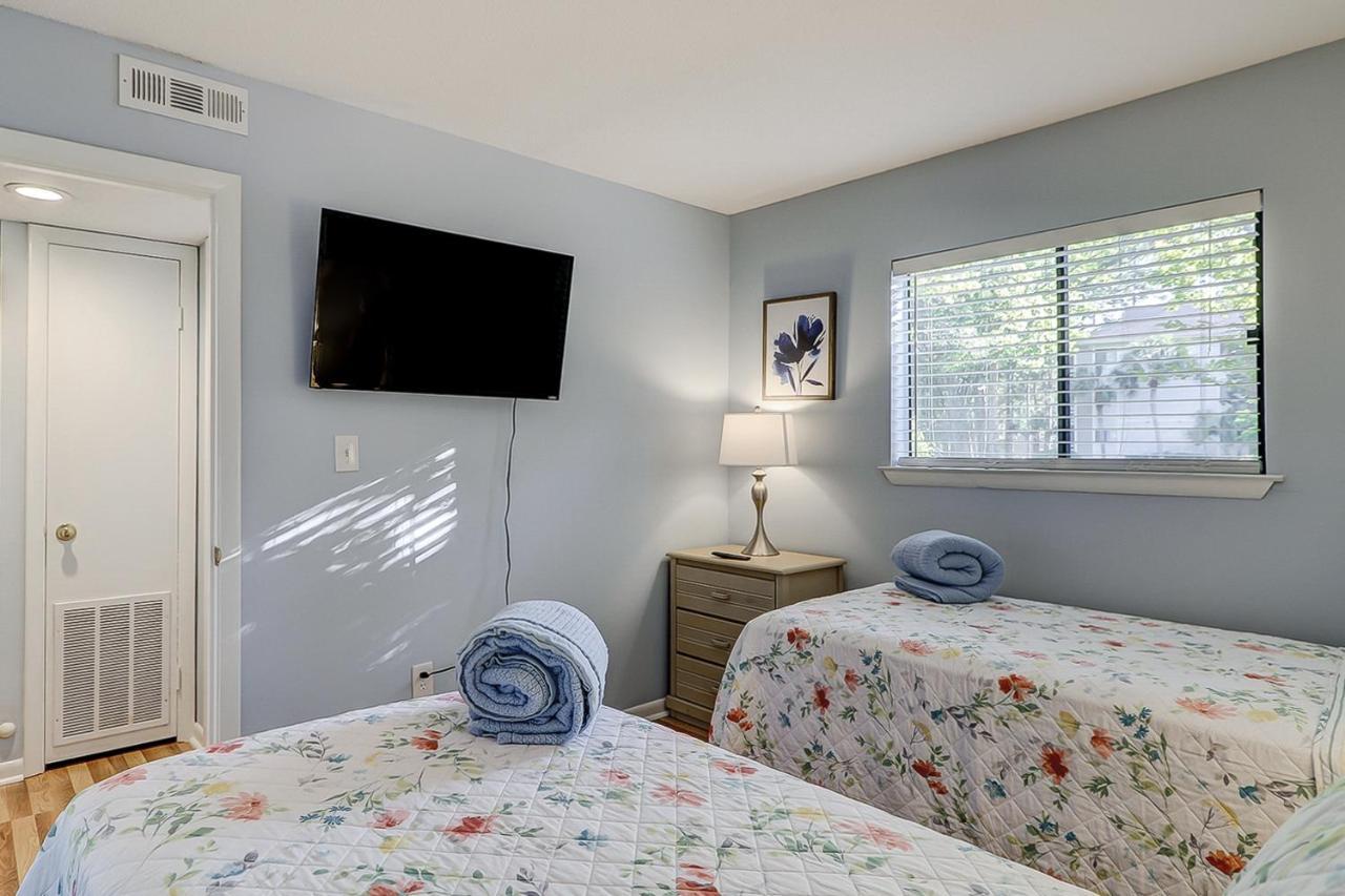 Fiddlers Cove 19b Apartment