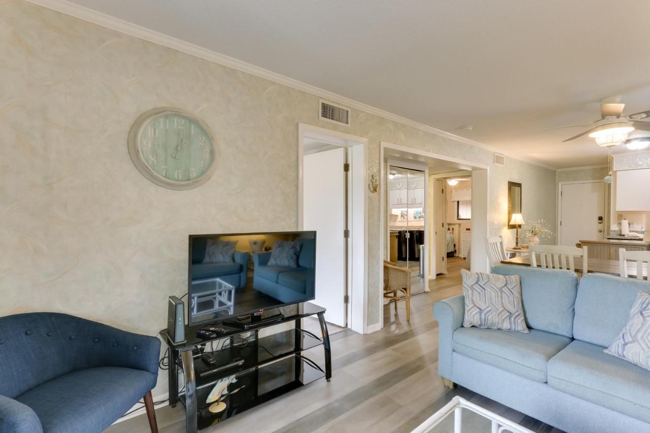 Apartment Hilton Head With Balcony And Pool, Walk To Hilton Head Island