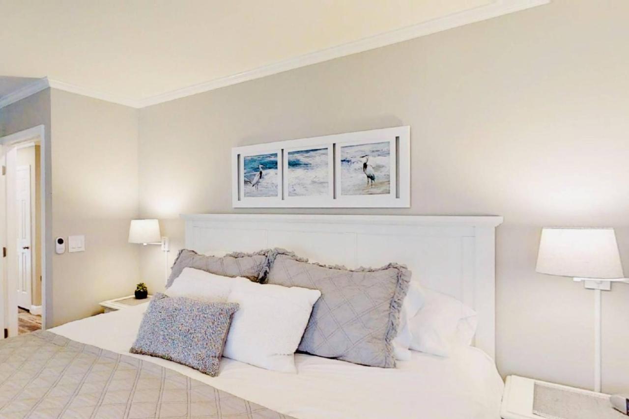 Holiday home Beachwalk 171