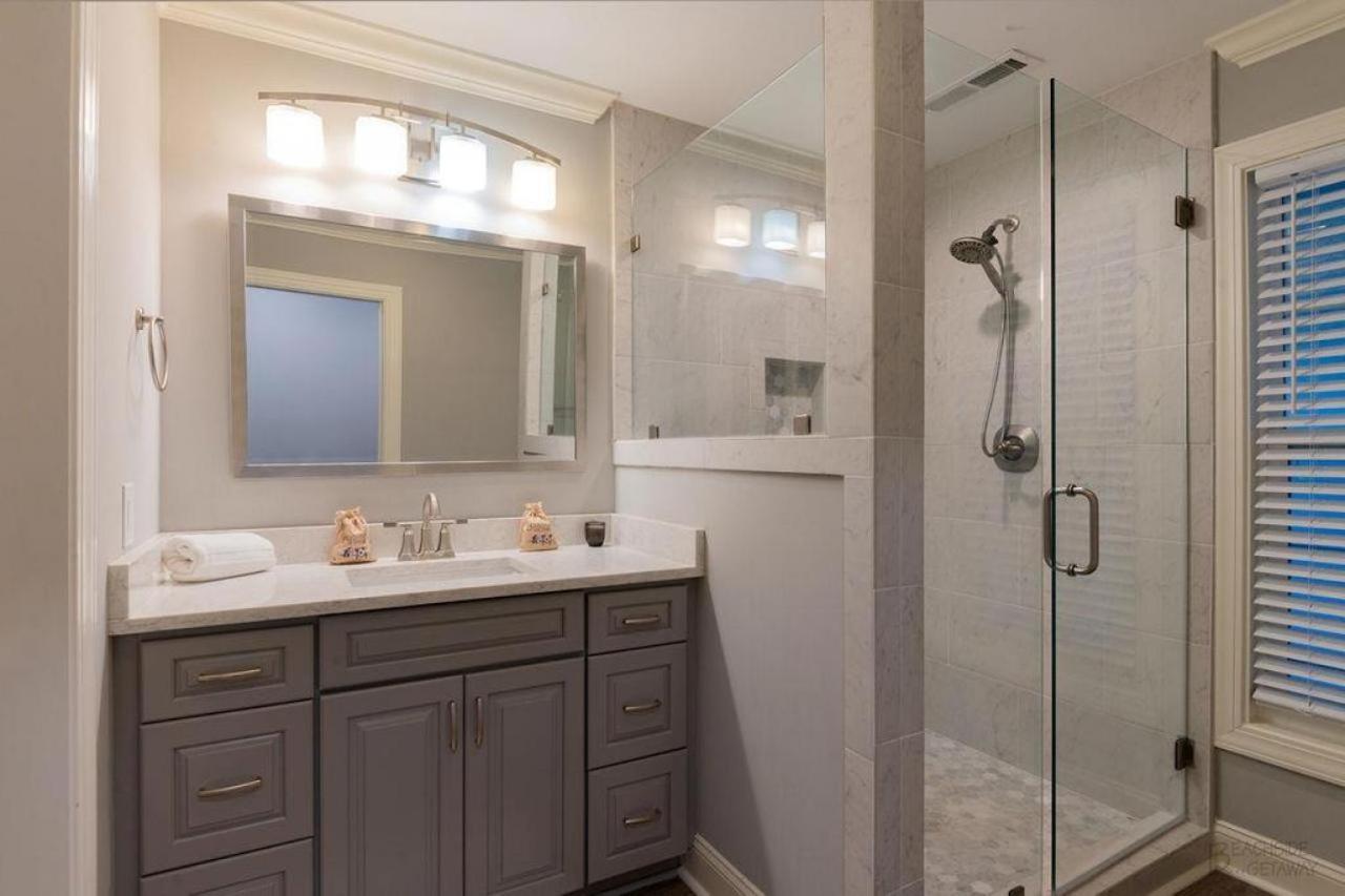 1 Sea Hawk Lane *
