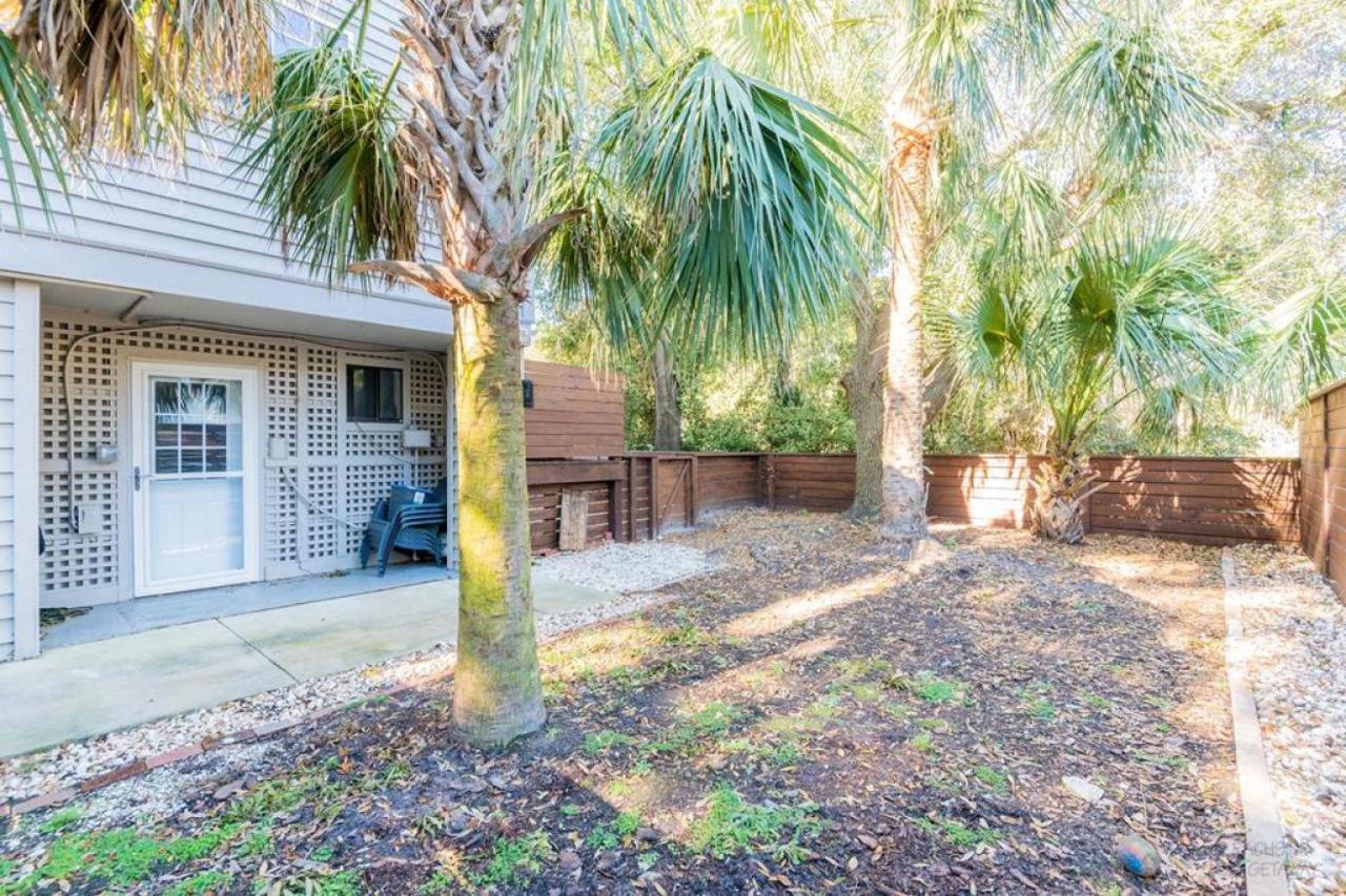 1 Sea Hawk Lane