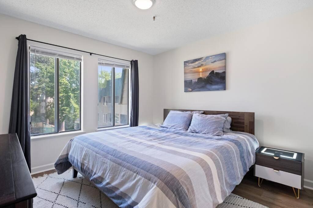Apartment Peaceful Treetop - 2br/2ba *