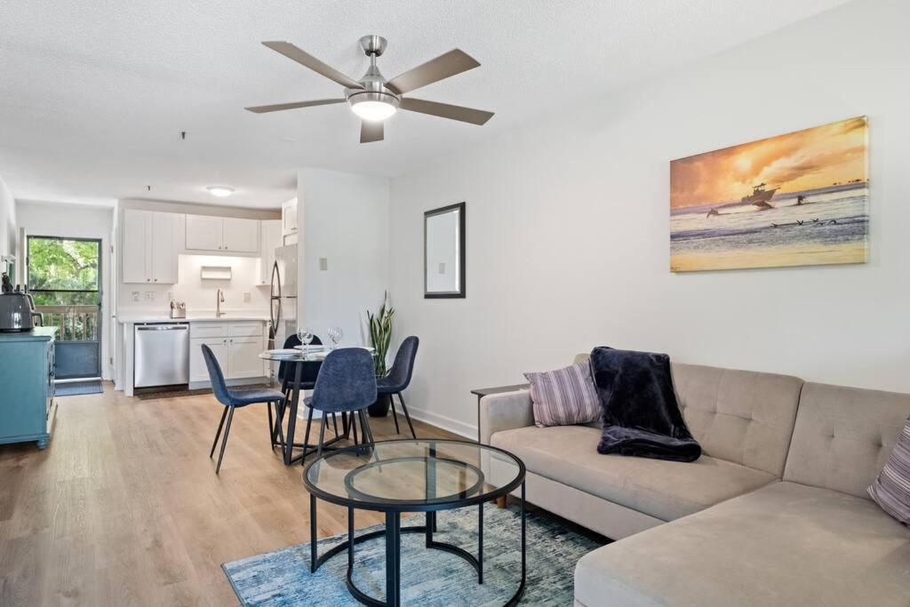 Apartment Peaceful Treetop - 2br/2ba *