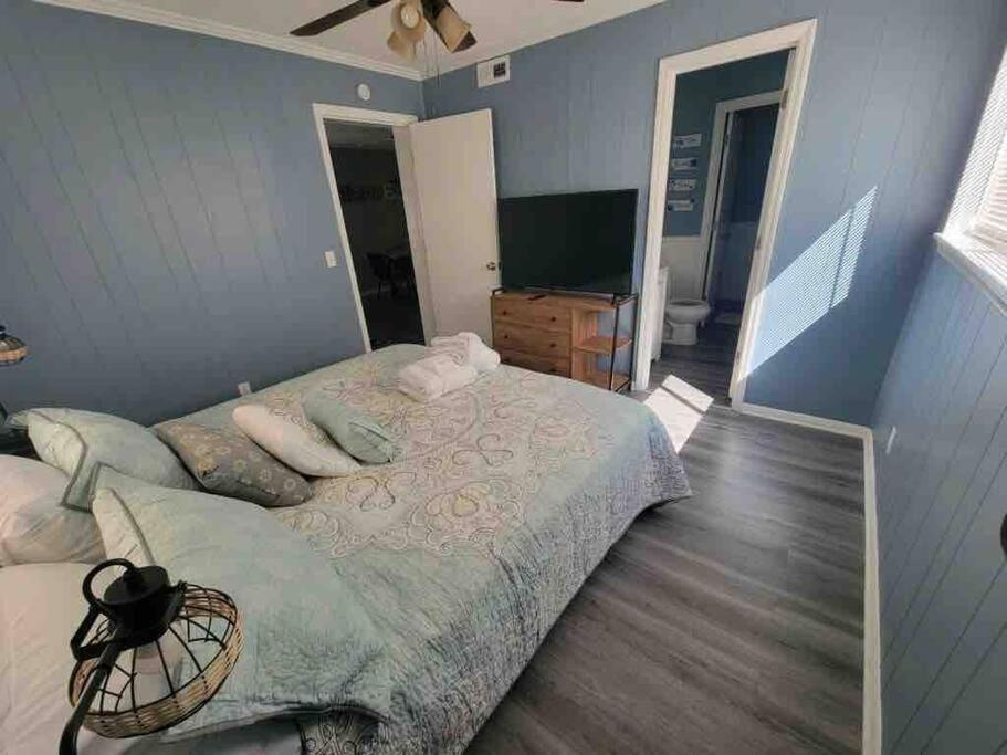 2022 Renovated 2-bdrm Cozy, Lovely W/parking! * Hilton Head Island