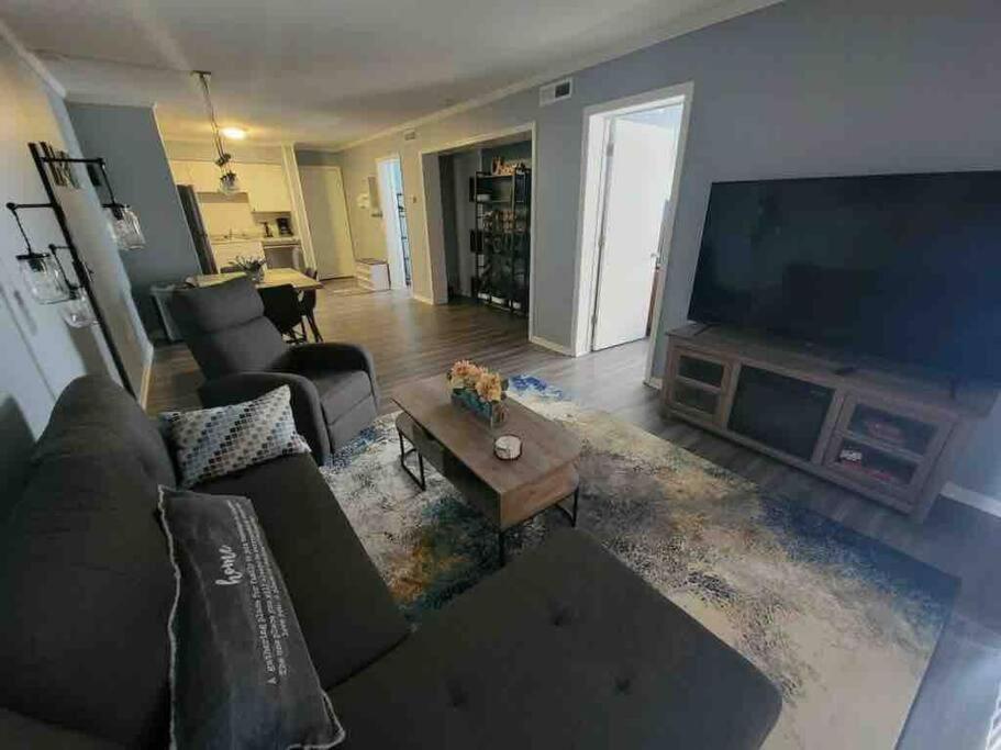 2022 Renovated 2-bdrm Cozy, Lovely W/parking! * Hilton Head Island