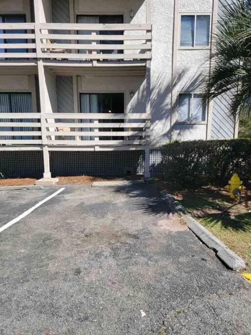 2022 Renovated 2-bdrm Cozy, Lovely W/parking! Apartment Hilton Head Island