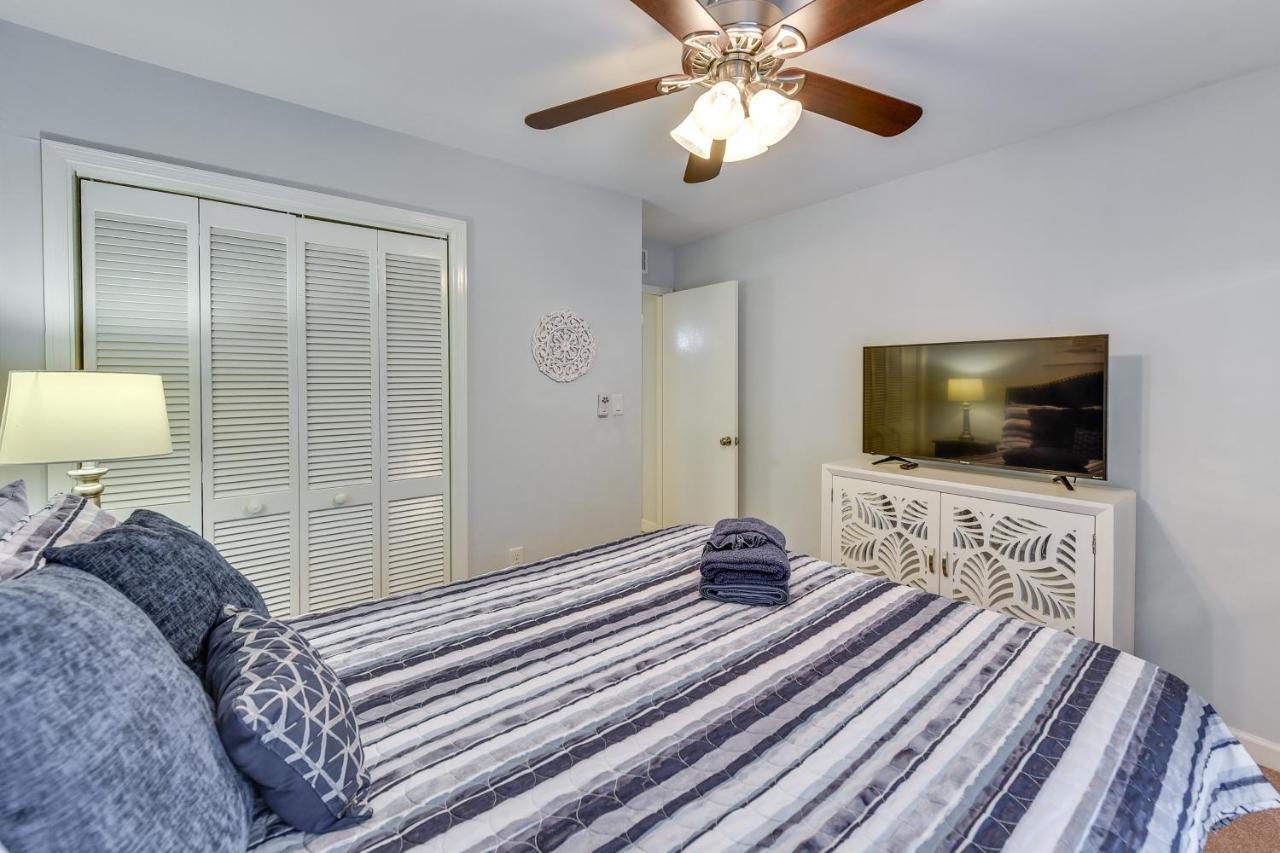 Hilton Head With Porch - Walk To And Pool! Apartment Hilton Head Island
