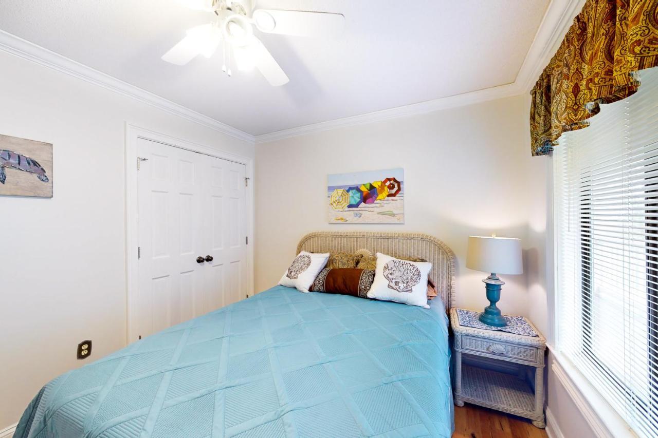 Apartment On Port Royal Sound 1321