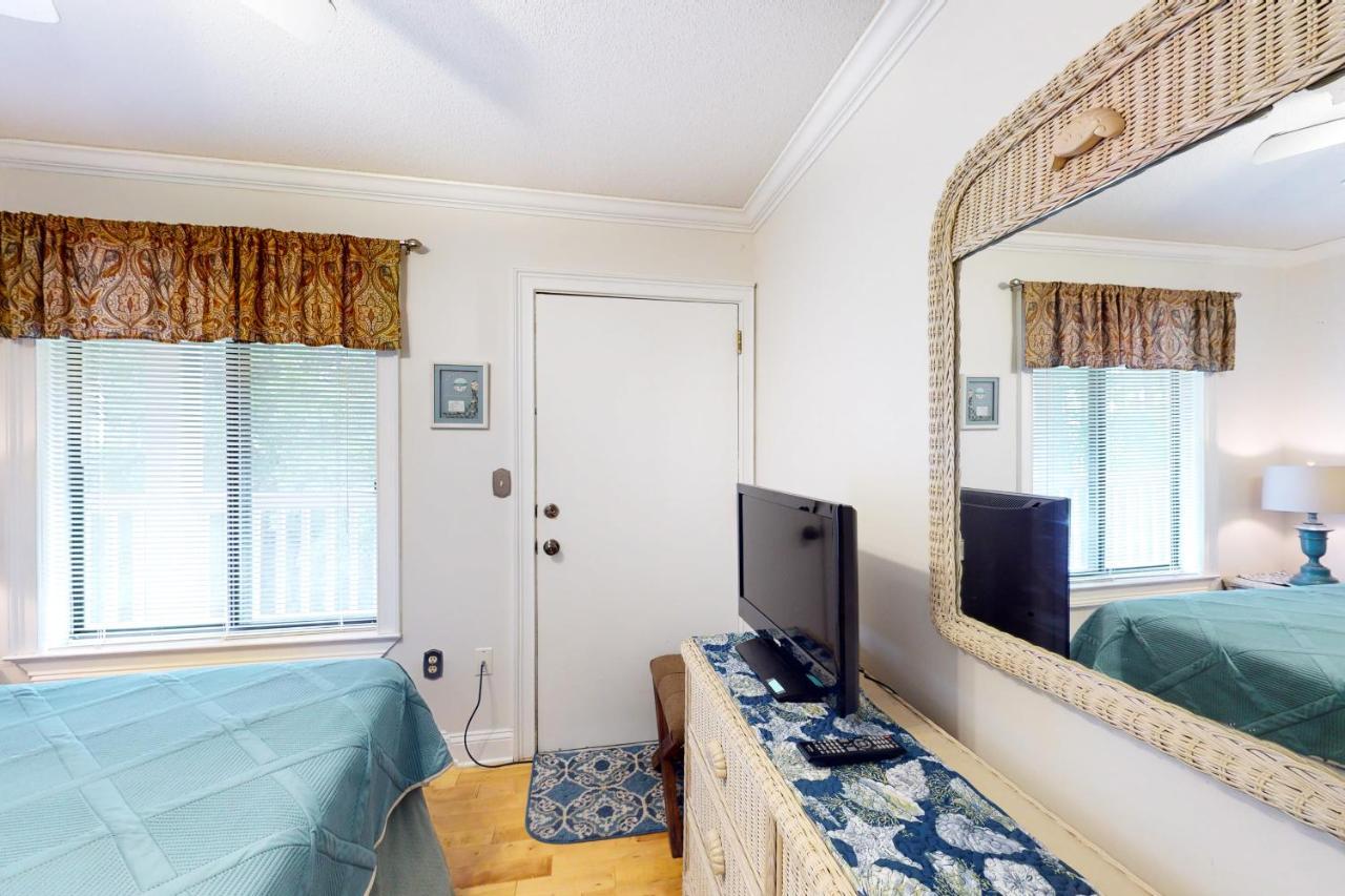 Apartment On Port Royal Sound 1321