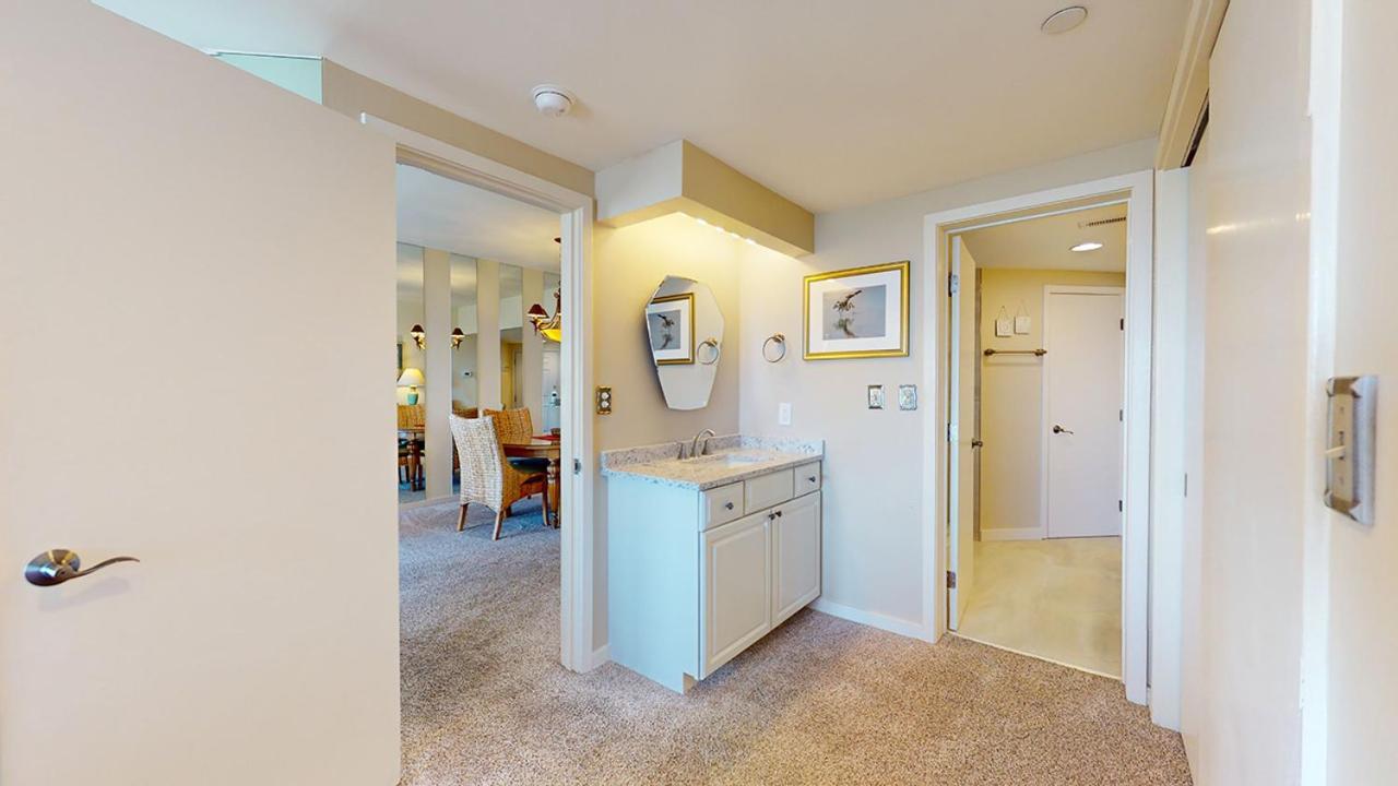 414 Barrington Court Villa *