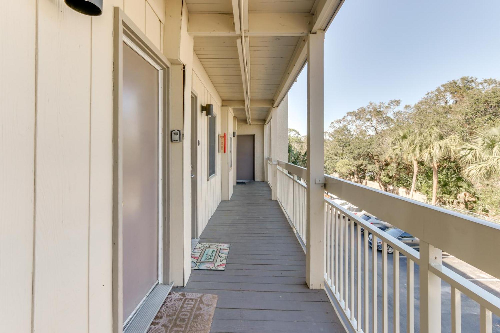 Beachfront With Ocean-view Balcony! Apartment Hilton Head Island