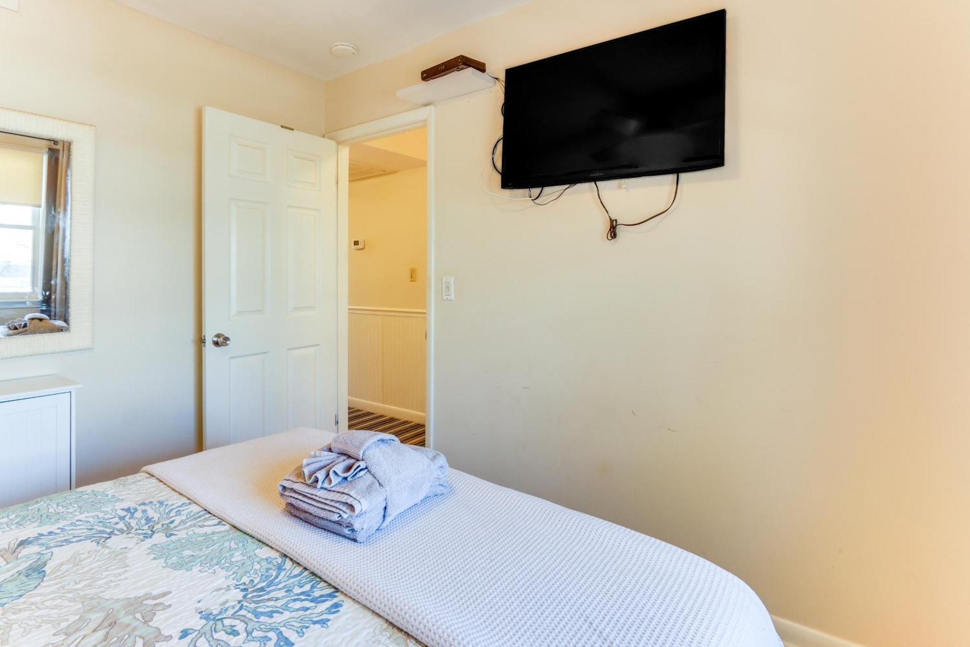 Beachfront With Ocean-view Balcony! Hilton Head Island