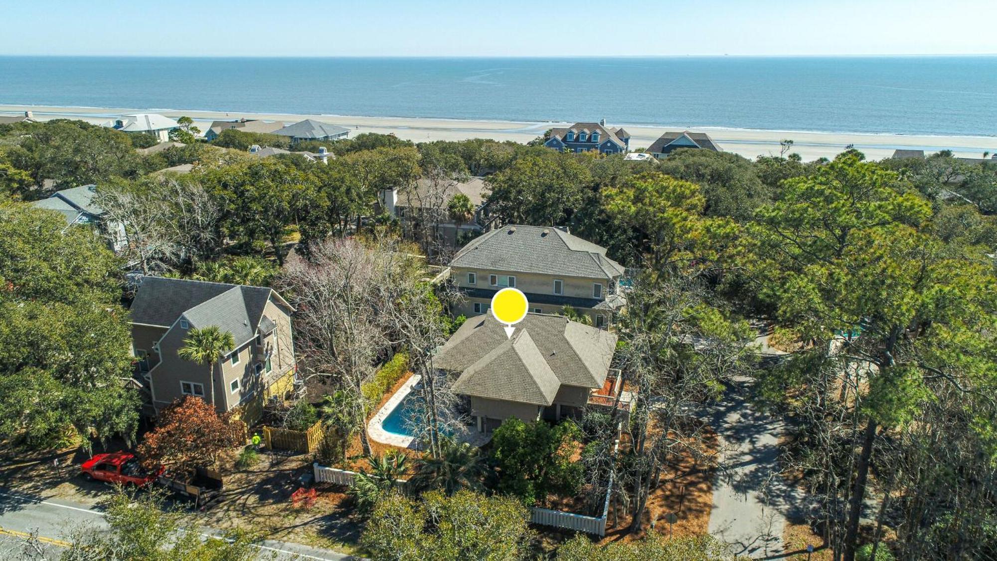 1 Lark Street 4th Row Ocean Private Pool Pet Friendly Near The Ocean, Shops & Restaurants Holiday home Hilton Head Island