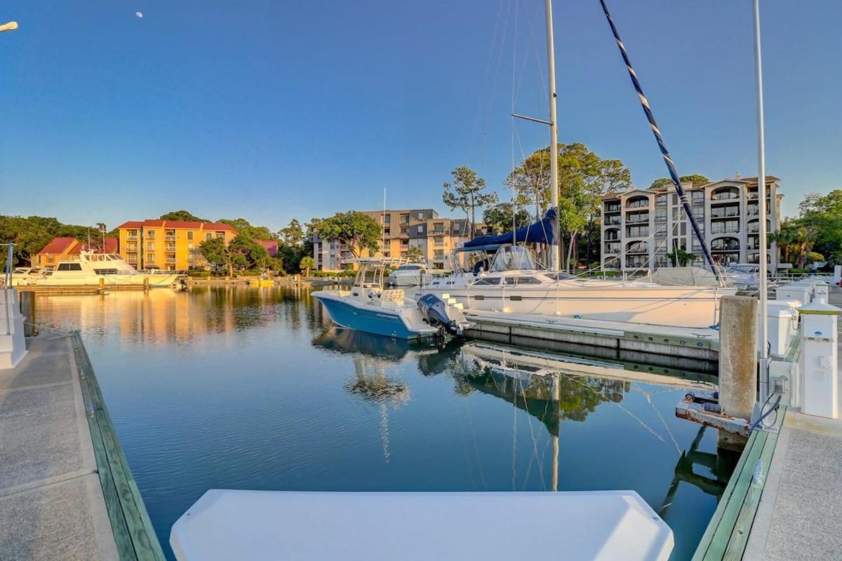 Fraser's Folly - Updated Harbour Town Holiday home
