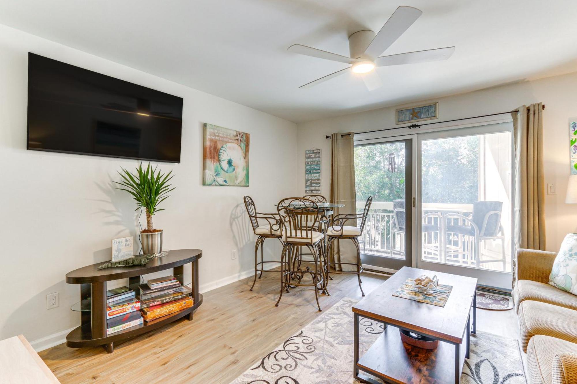 With Coligny Access! Apartment Hilton Head Island