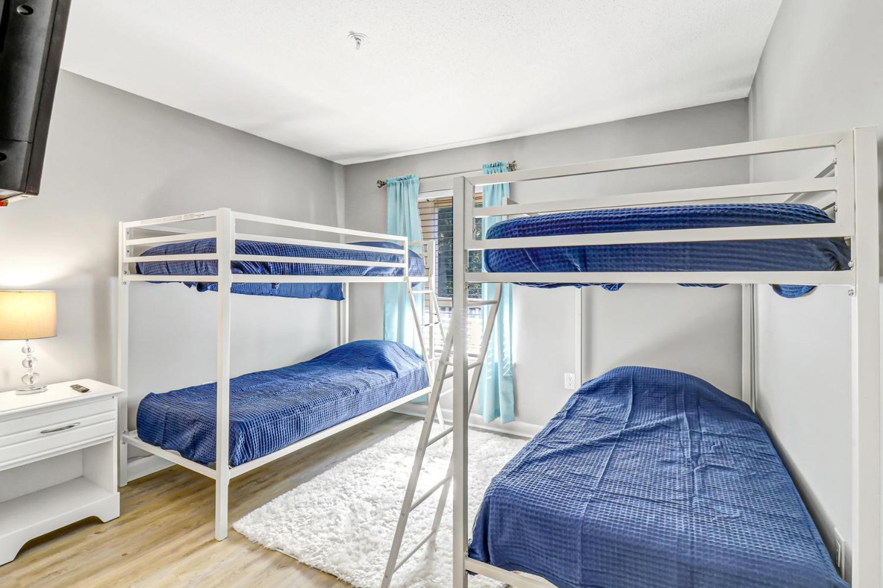 Aparthotel At Port Royal Sound 3237