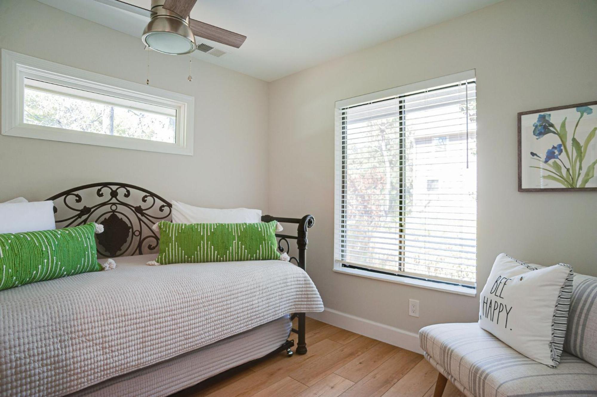 1 Lark Street 4th Row Ocean Private Pool Pet Friendly Near The Ocean, Shops & Restaurants Holiday home