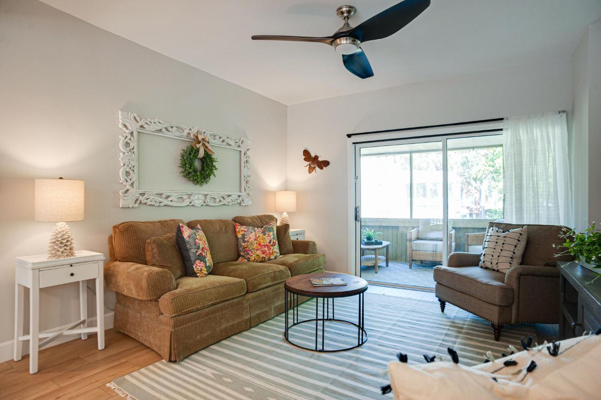Holiday home 1 Lark Street 4th Row Ocean Private Pool Pet Friendly Near The Ocean, Shops & Restaurants *