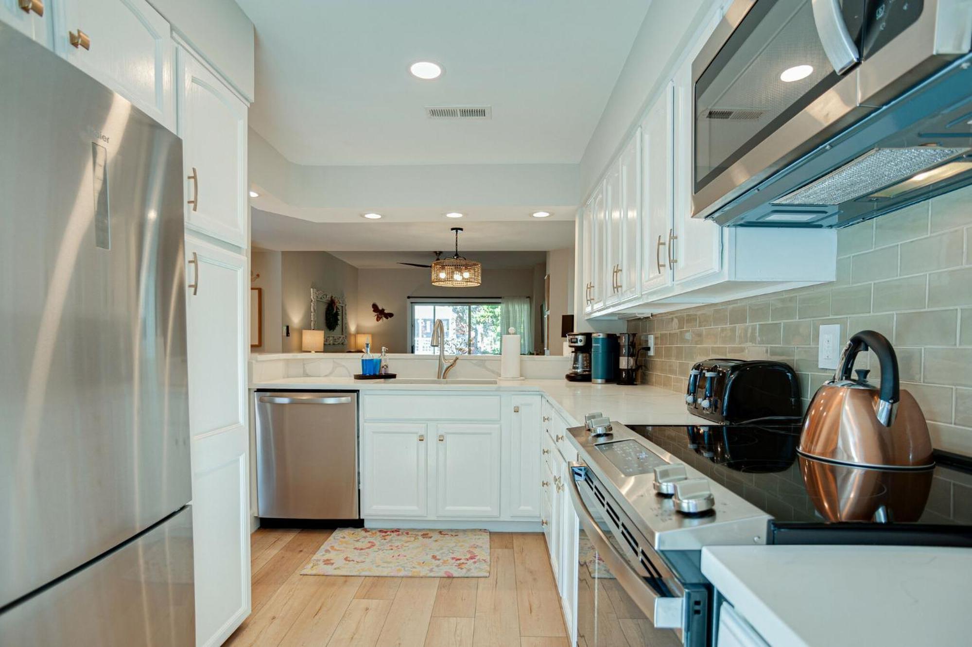 1 Lark Street 4th Row Ocean Private Pool Pet Friendly Near The Ocean, Shops & Restaurants *