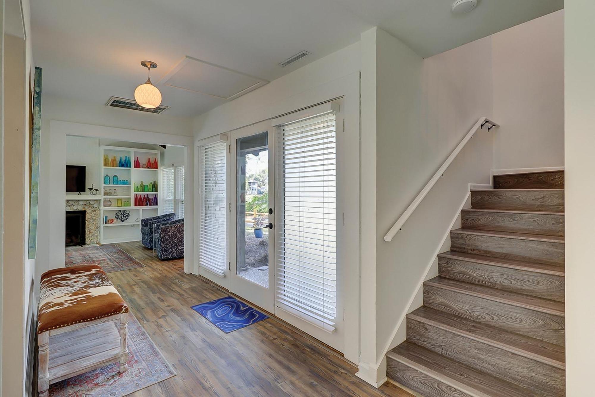 Indigo Lane 5 *