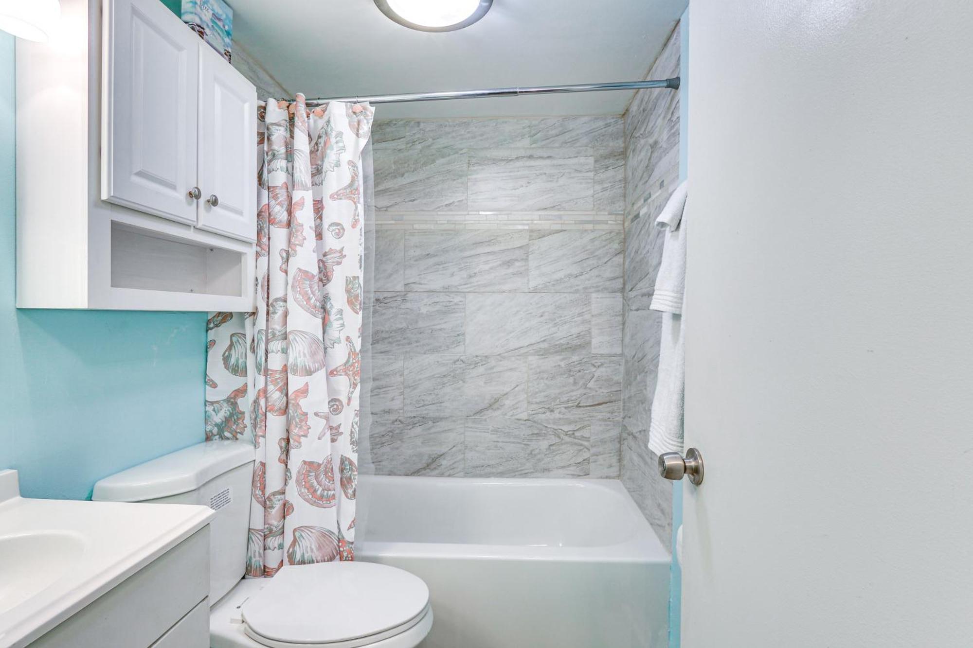 With Coligny Access! Apartment Hilton Head Island