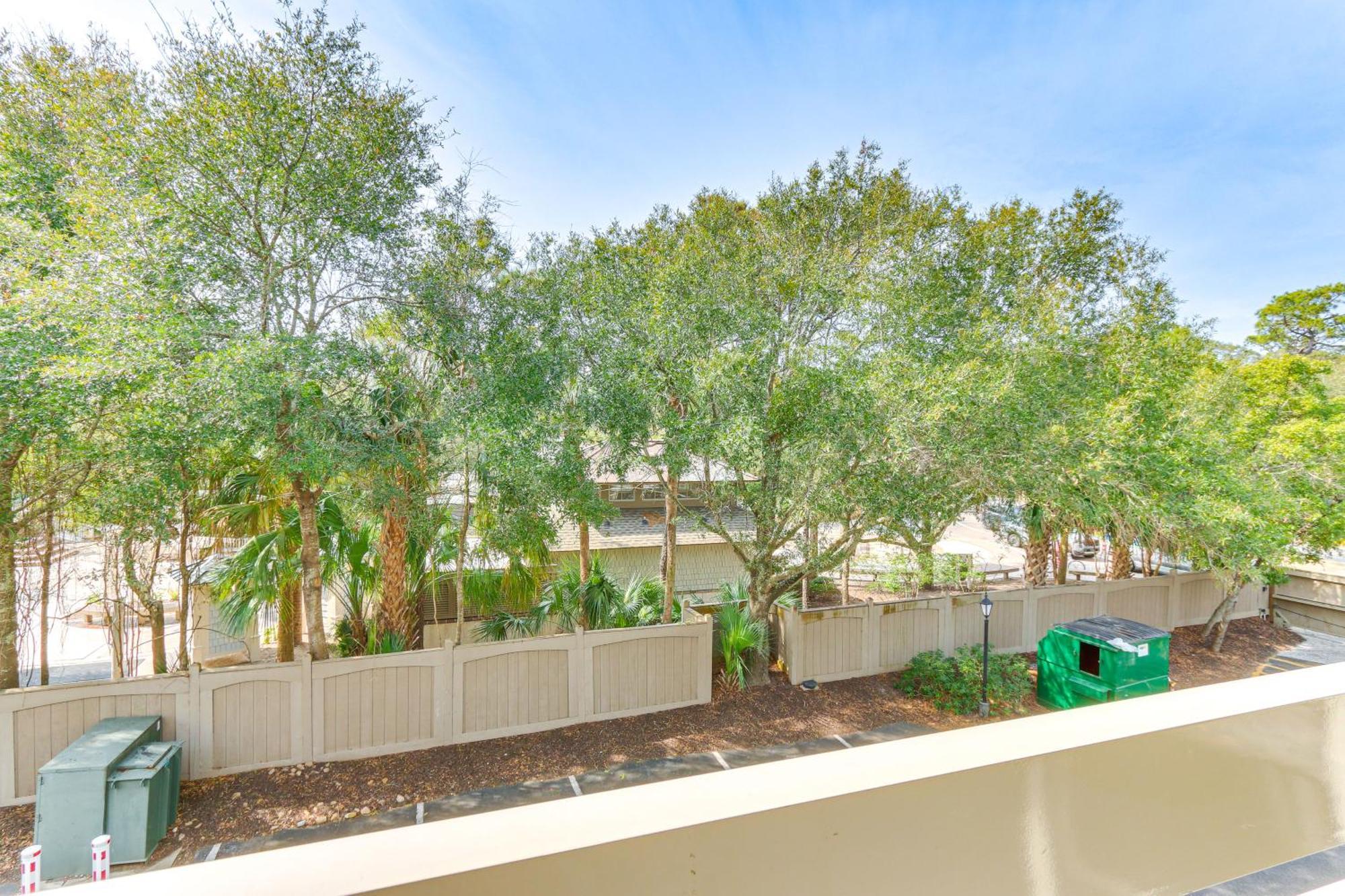 With Coligny Access! Apartment *