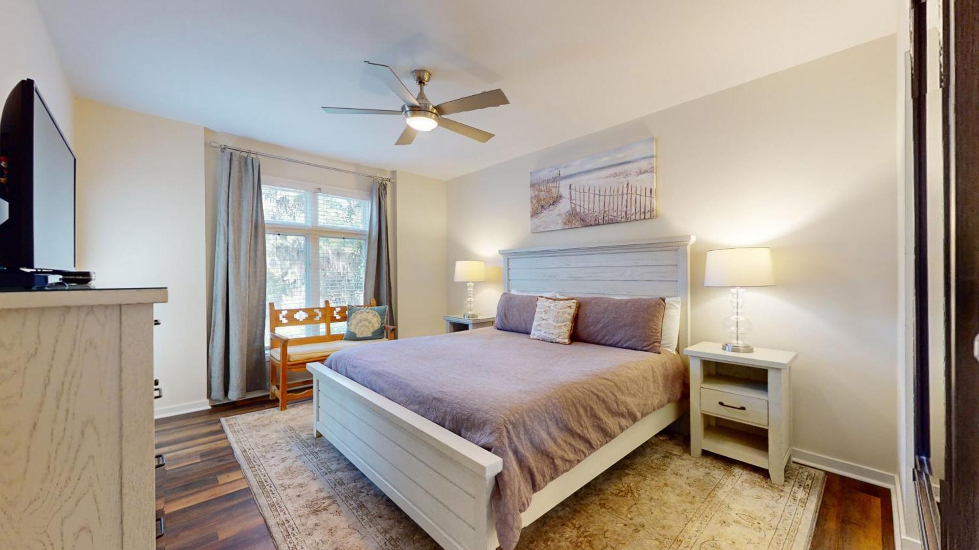 7611 Huntington Villa