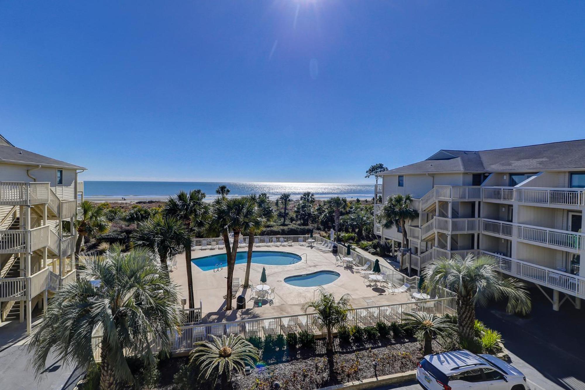 327 Breakers 1 Bedroom Oceanview Forest