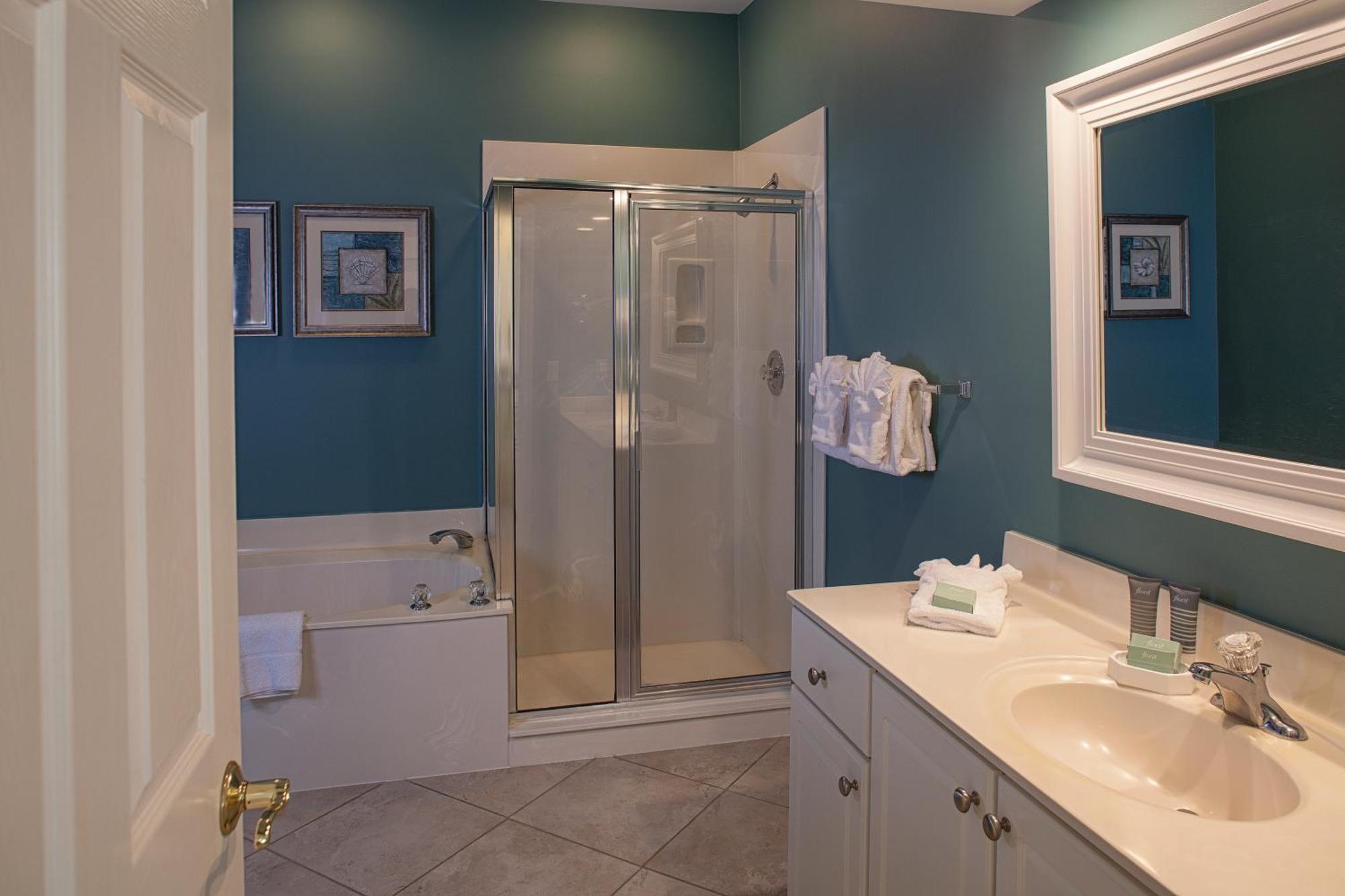 Waterside By Spinnaker Resort 3*