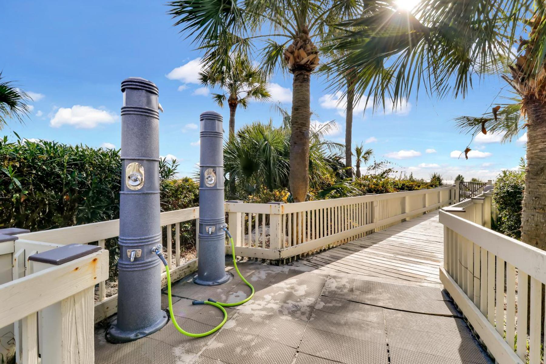 Ocean View Breakers At Coligny *