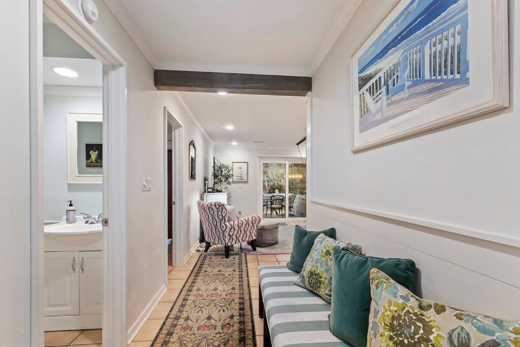 Updated Luxury Pd Villa: Golf View, Steps To Pool/beach/pickleball! Apartment