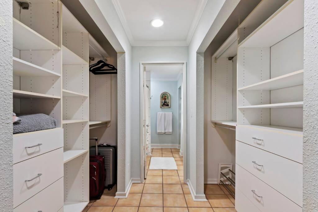 Updated Luxury Pd Villa: Golf View, Steps To Pool/beach/pickleball! * Hilton Head Island