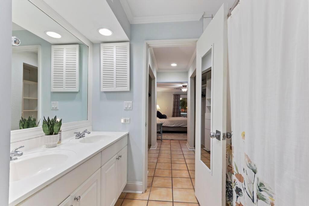 Updated Luxury Pd Villa: Golf View, Steps To Pool/beach/pickleball! * Hilton Head Island