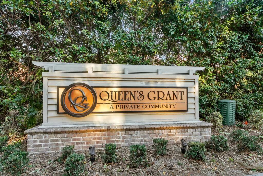 Apartment Updated Luxury Pd Villa: Golf View, Steps To Pool/beach/pickleball! Hilton Head Island