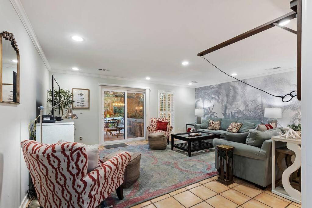 Updated Luxury Pd Villa: Golf View, Steps To Pool/beach/pickleball! *