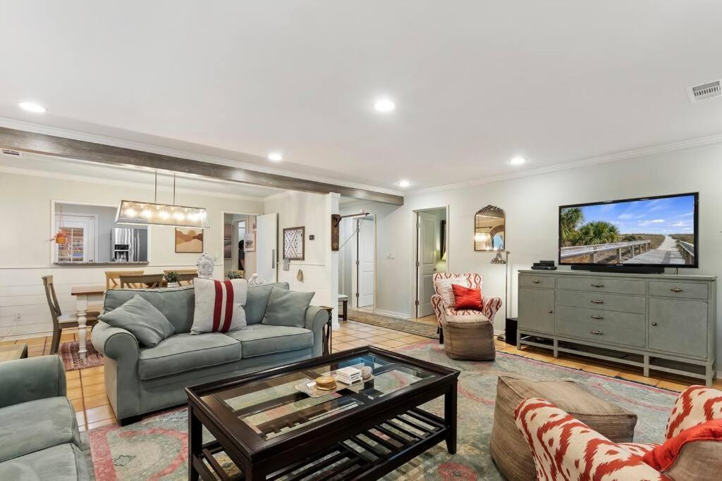 Updated Luxury Pd Villa: Golf View, Steps To Pool/beach/pickleball! Apartment Hilton Head Island
