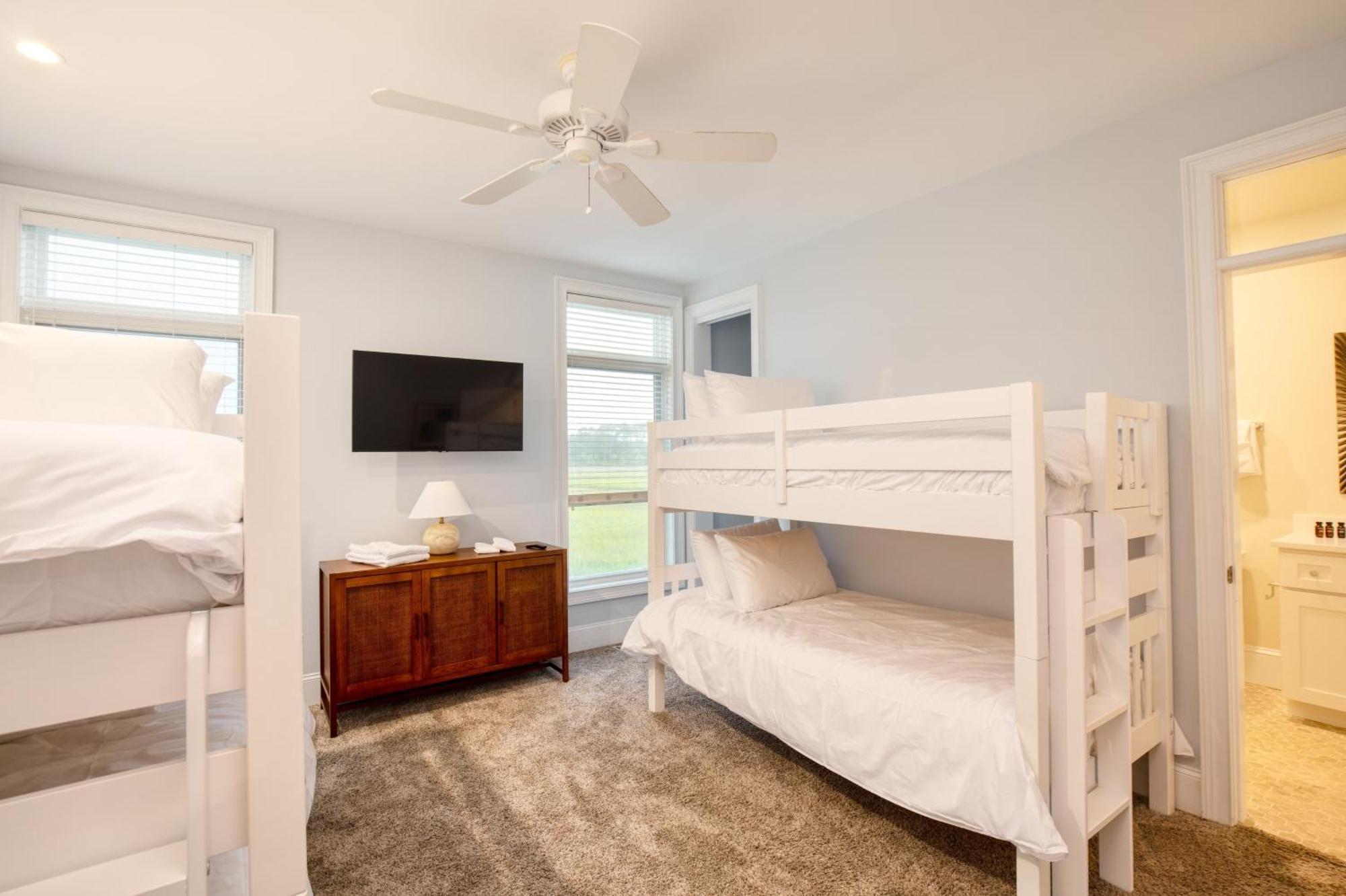 Beachwalk By Avantstay Hilton Head Oasis Steps From Singleton Beach Hilton Head Island