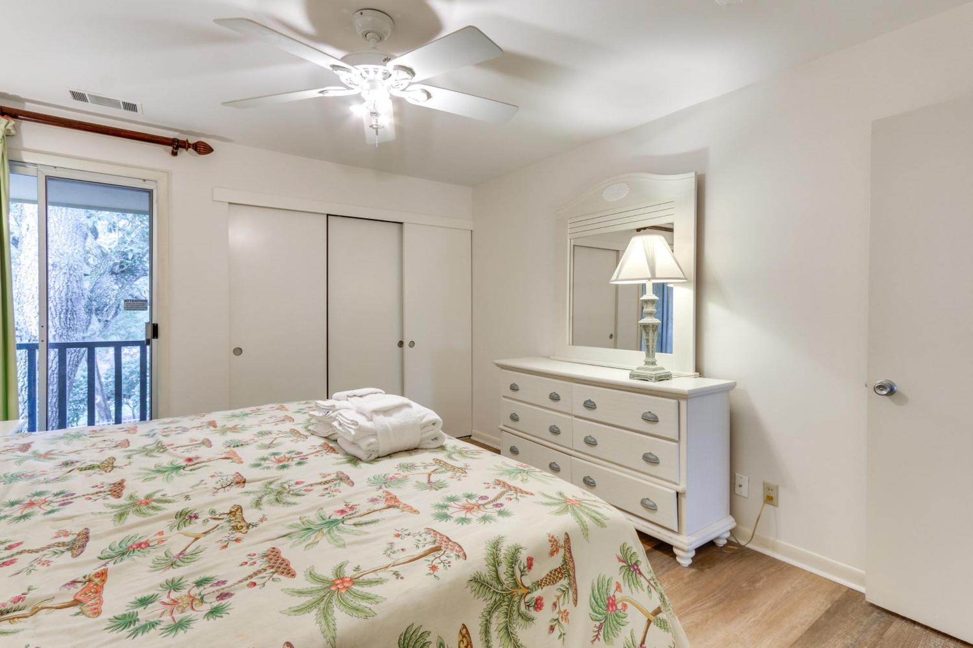 Apartment Vintage About 1 Mi To Beach! Hilton Head Island