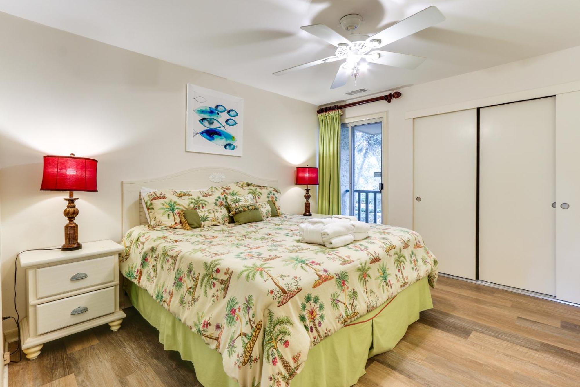 Vintage About 1 Mi To Beach! Apartment Hilton Head Island