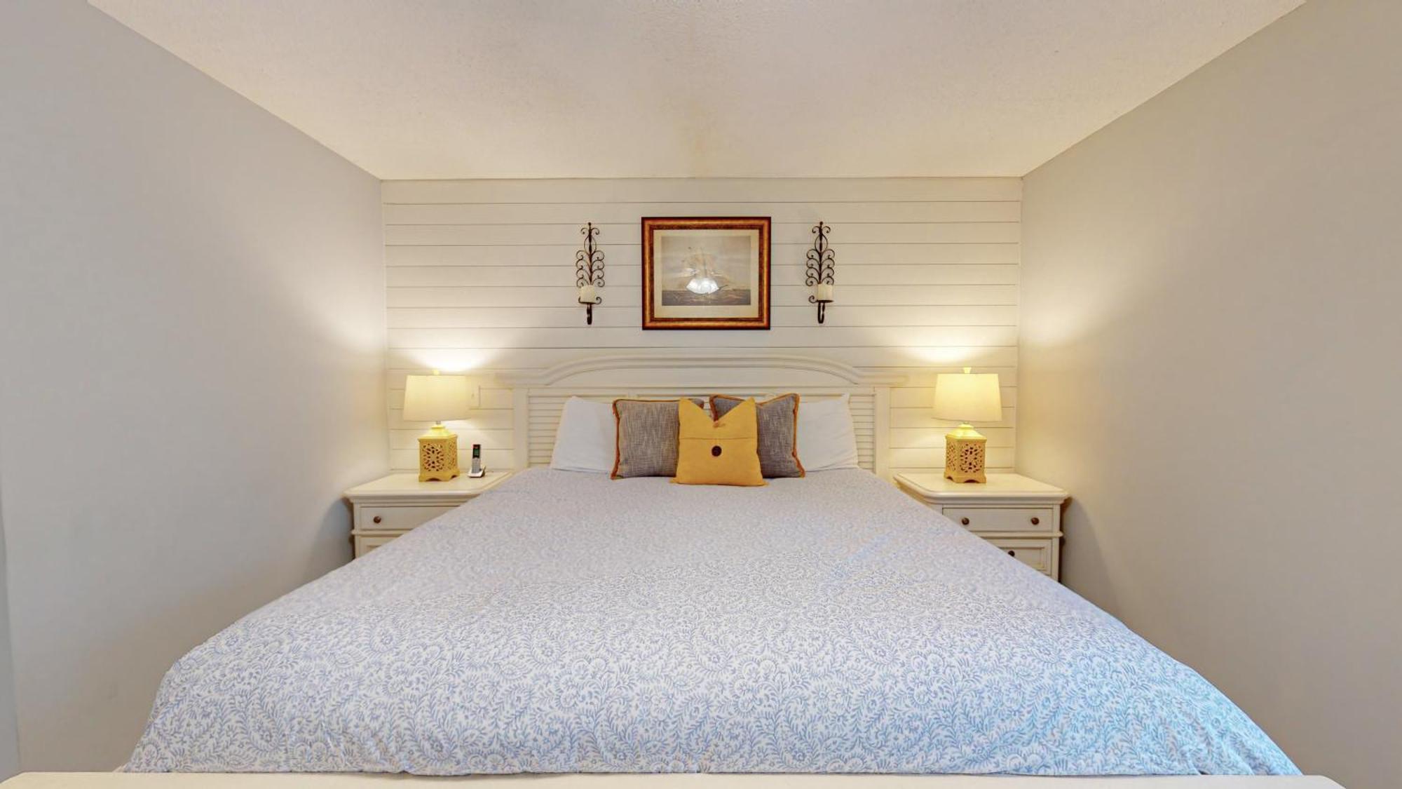 11 Hickory Cove *