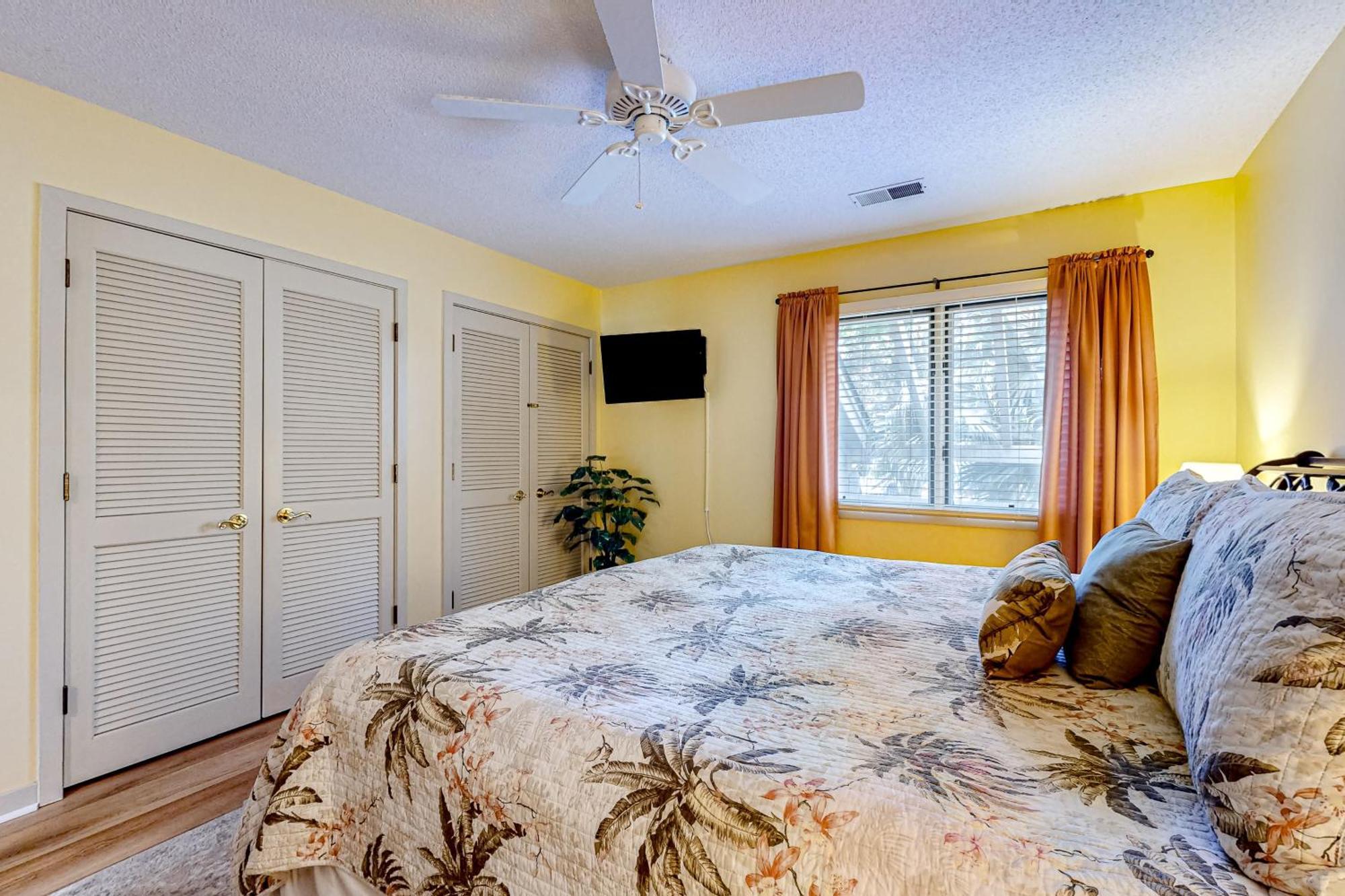 Windward Village 109 Apartment
