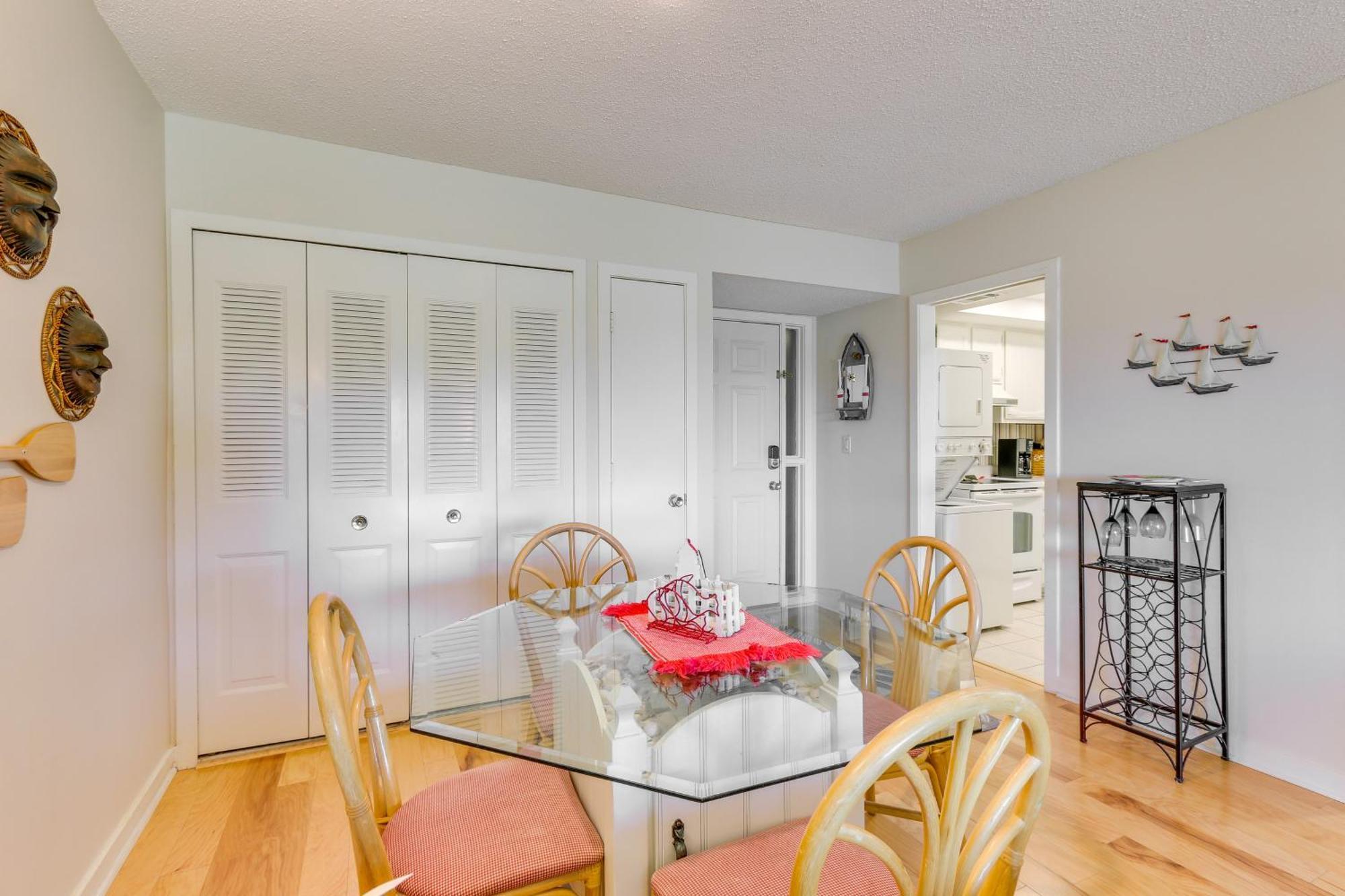 Apartment Coastal Sea Pines Escape Walk To Beach!