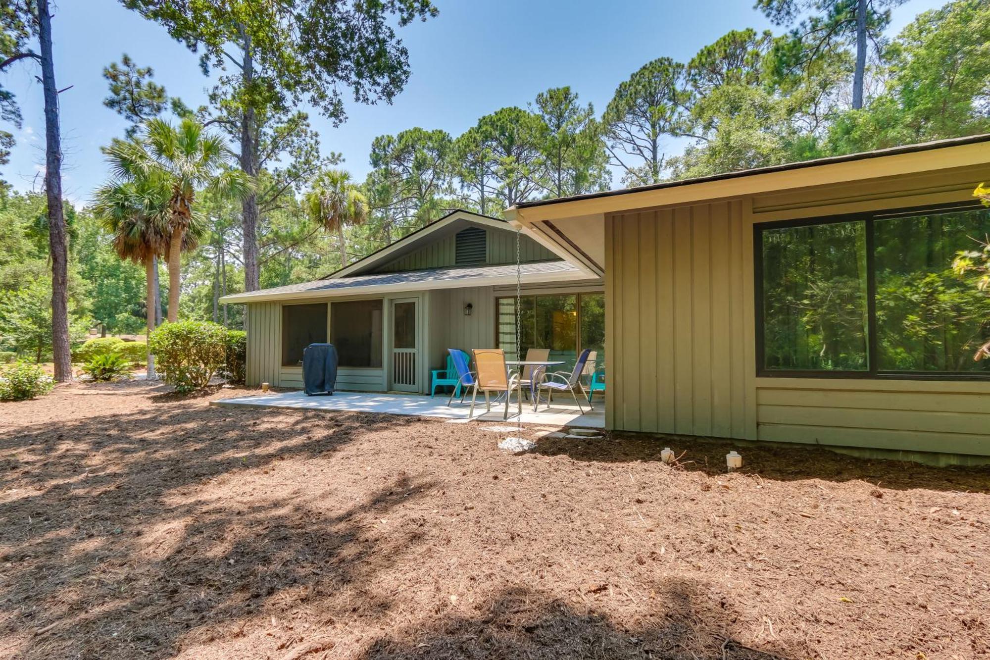 Holiday home Updated With Patio