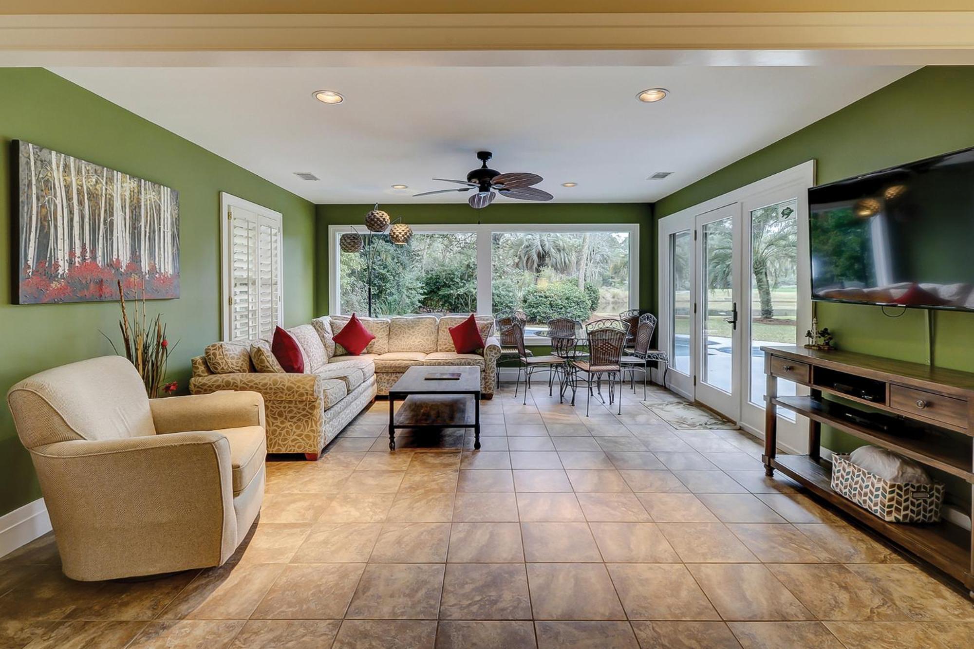 South Live Oak 25 *