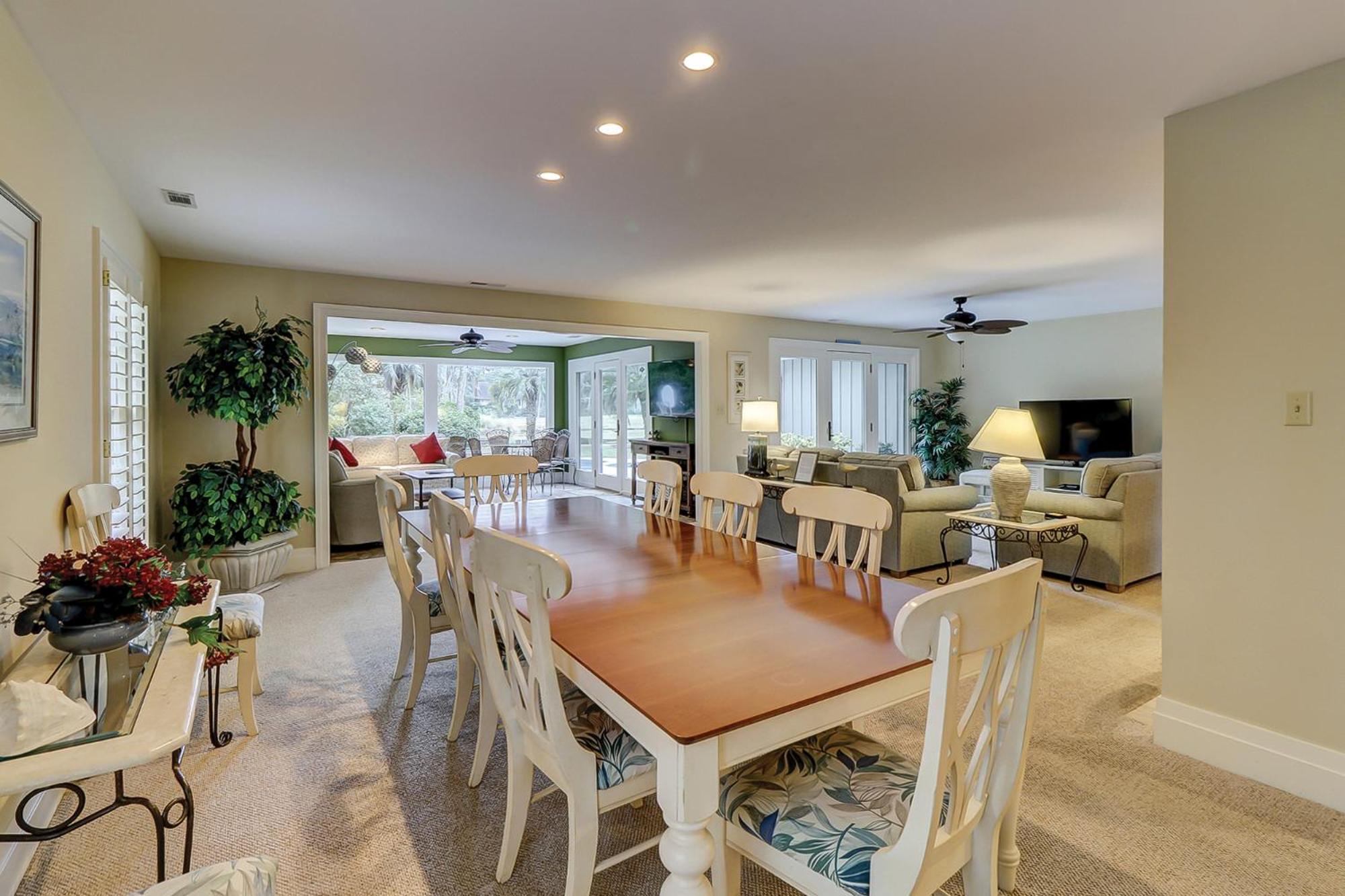 South Live Oak 25 *
